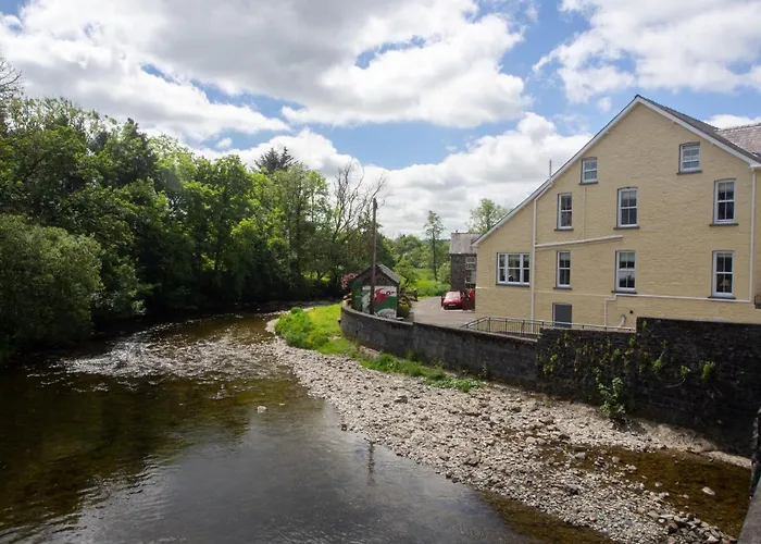 Riverbank Bed And Breakfast